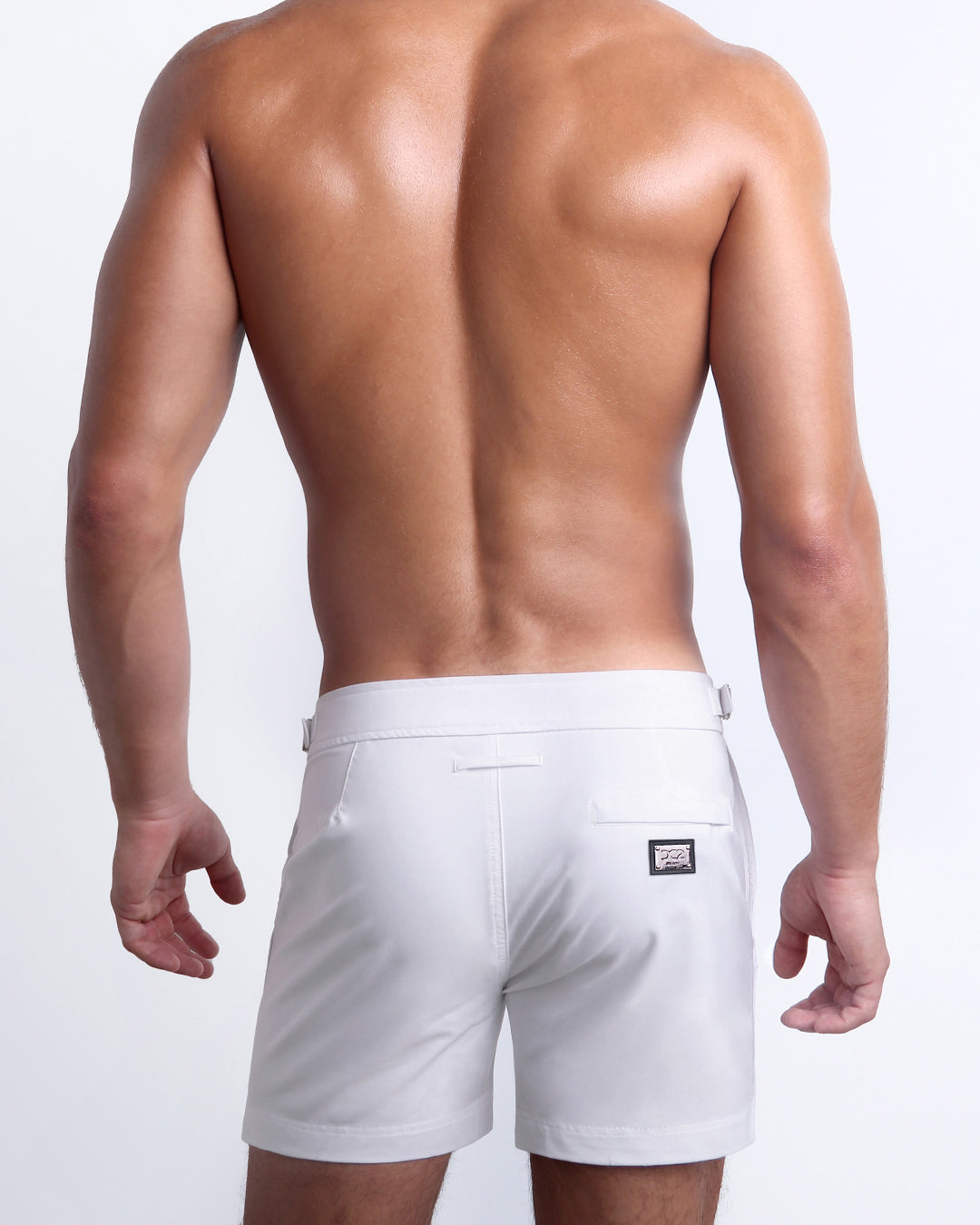 WHITE PARTY - Tailored Shorts | DC2