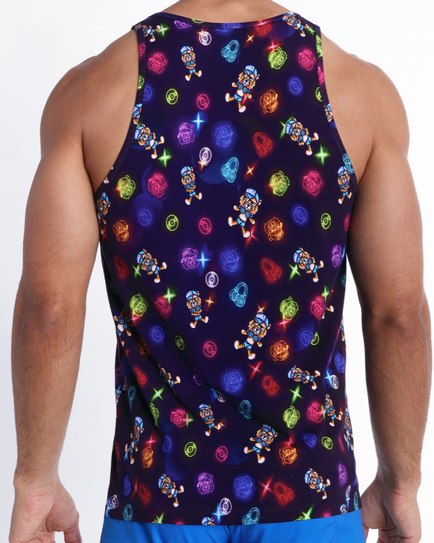 Back view of model wearing the HEY MISTER TJ (CLUB MIX) Men’s summer cotton tank top by BANG! with clubbing and disc-jockey details in dark colors made by the Bang!